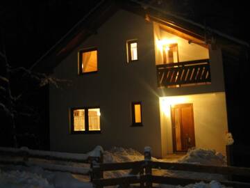 Фото номера Дом с 3 спальнями Дома для отпуска Casa de vacanta Mogosa г. Бая-Сприе 32